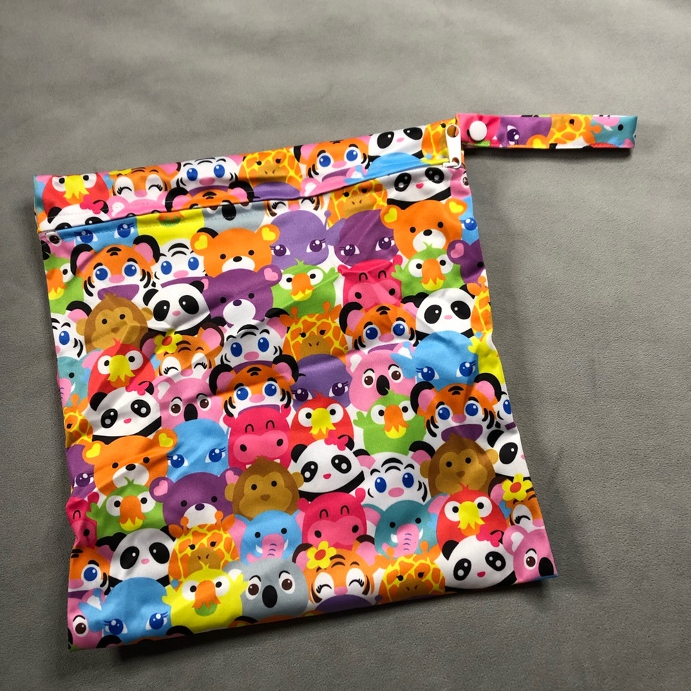 Wet Dry Zipper Bag ~ Animal Print ~ Brand New! ~ Great for the beach! Diaper Bag